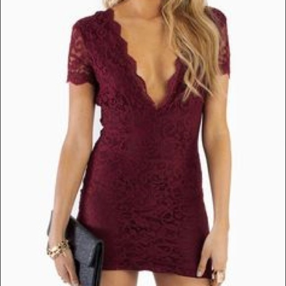 TOBI Deep V Minidress (in BLACK)